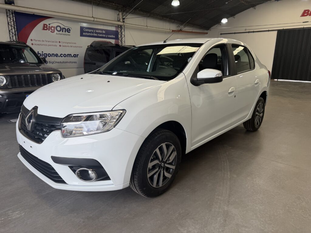 Renault Logan intens 